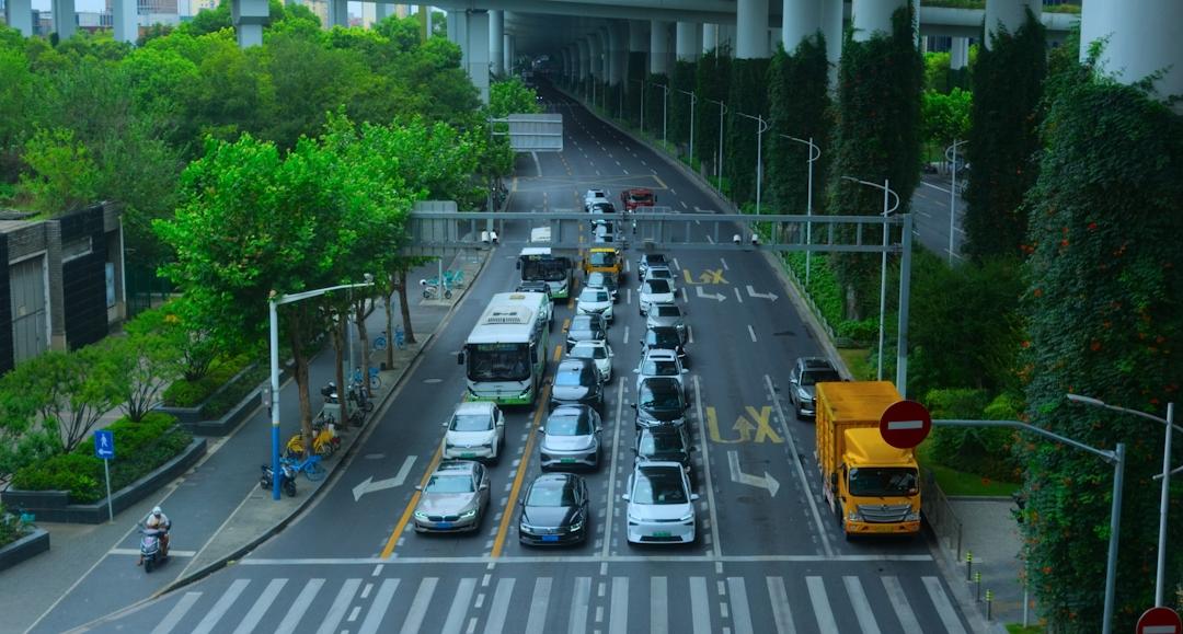 SEO content strategy, organic traffic, topical authority, SEO best practices, SERP analysis